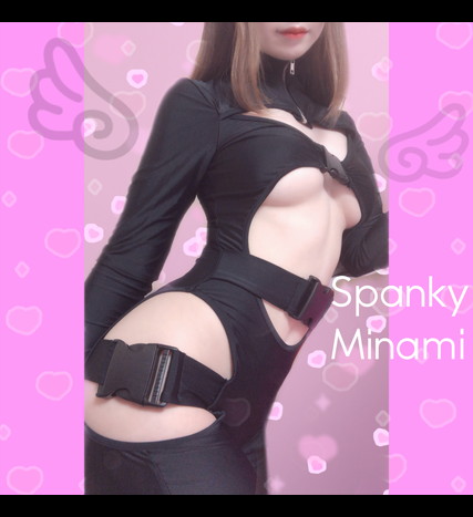 セクシーベルトスーツ
